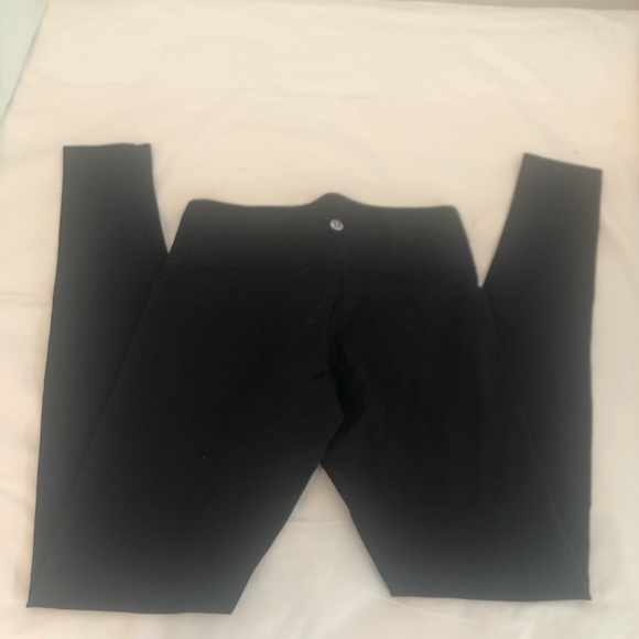 LULULEMON Wunder Under mid rise 28” EUC - Picture 3 of 5